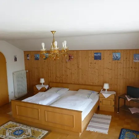 Gaestehaus Andreas Hofer Bed & Breakfast Garmisch-Partenkirchen Exterior photo