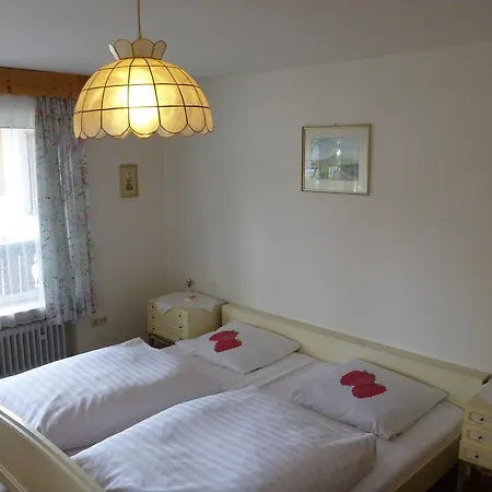 Gaestehaus Andreas Hofer Bed & Breakfast Garmisch-Partenkirchen Exterior photo